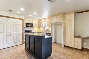 11 Woodhaven Ct, Krugerville, TX 76227 - Photo 8