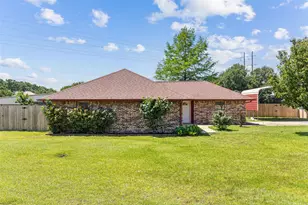 11 Woodhaven Ct, Krugerville, TX 76227 - Photo 4