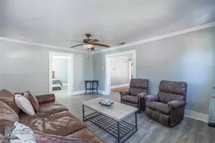 1126 Peach St, Abilene, TX 79602 - Photo 6