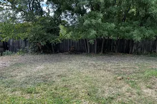 435 N Alexander Ave, Duncanville, TX 75116 - Photo 4