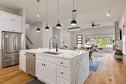 5942 Prospect Avenue, Dallas, TX 75206 - Photo 2