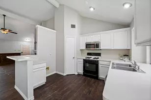 8018 Blackfin Dr, Rowlett, TX 75089 - Photo 10