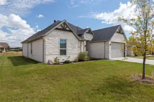 1118 Wild Rose Dr, Tolar, TX 76476 - Photo 2