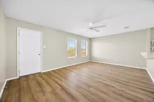 6023 Guilia Dr, Grand Prairie, TX 75052 - Photo 16