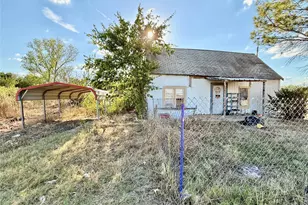 211 Cherry St, Millsap, TX 76066 - Photo 1