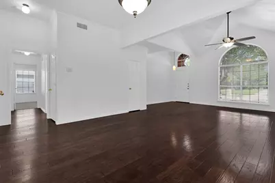 709 Bluffview Drive, McKinney, TX 75071 - Photo 6