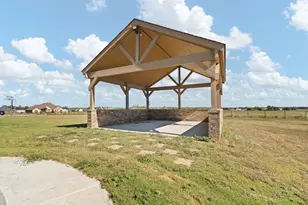 201 Hughes Ln, Grandview, TX 76050 - Photo 34