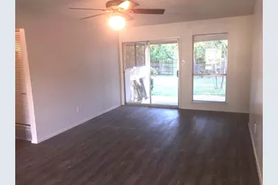 1302 Mohawk Drive, Arlington, TX 76012 - Photo 2