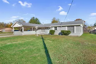 927 Alabama St, Sulphur Springs, TX 75482 - Photo 1