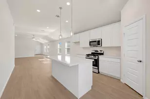 7513 Fenton Pkwy, Pilot Point, TX 76258 - Photo 4