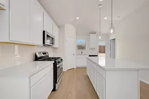 7513 Fenton Pkwy, Pilot Point, TX 76258 - Photo 18