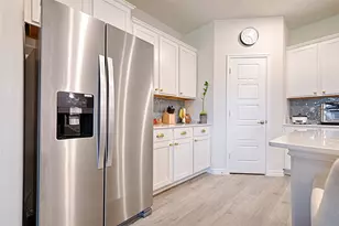 8384 Marotto St, Garland, TX 75043 - Photo 6