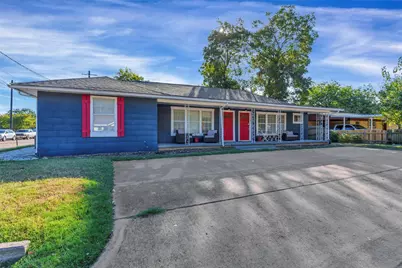 201 S Jones Street, Granbury, TX 76048 - Photo 6