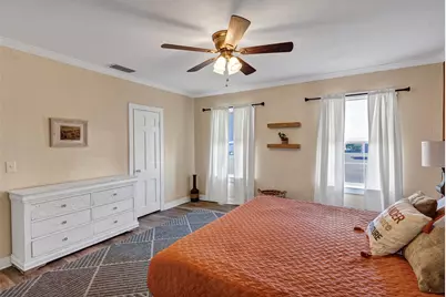 201 S Jones Street, Granbury, TX 76048 - Photo 28