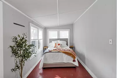 201 S Jones Street, Granbury, TX 76048 - Photo 14