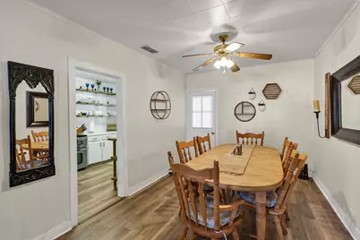 201 S Jones Street, Granbury, TX 76048 - Photo 20