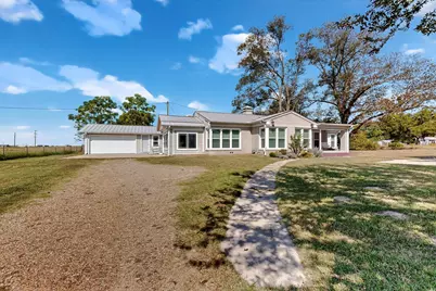 1800 W Frank Street W, Grand Saline, TX 75140 - Photo 1