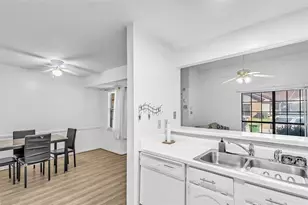 2440 Sunflower Dr, Arlington, TX 76014 - Photo 10