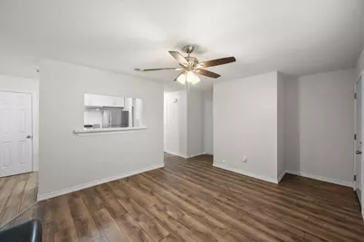 2113 San Antonio, Grand Prairie, TX 75051 - Photo 6