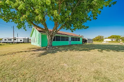 1524 Crowell Road, Kaufman, TX 75142 - Photo 2