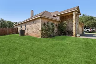 1203 Pala Dura Ct, Granbury, TX 76048 - Photo 4