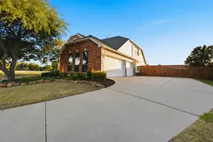 2016 Red Rock Dr, McKinney, TX 75072 - Photo 4