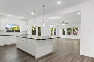 3809 Robert L Parish Sr. Ave, Dallas, TX 75210 - Photo 8