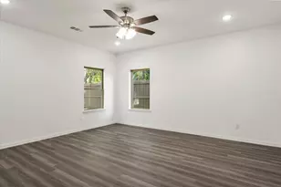 3809 Robert L Parish Sr. Ave, Dallas, TX 75210 - Photo 18