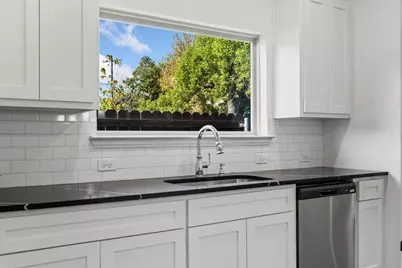 3809 Robert L Parish Sr Avenue, Dallas, TX 75210 - Photo 10