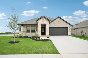 401 Loch Dr, Sherman, TX 75092 - Photo 2