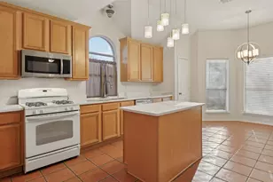 7100 Frost Ln, Denton, TX 76210 - Photo 8