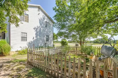 8716 County Road 1224A, Rio Vista, TX 76093 - Photo 28