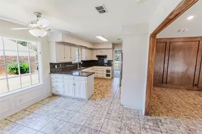 1710 Kingsborough Drive, Arlington, TX 76015 - Photo 10