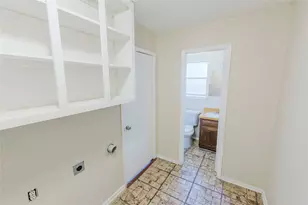 1710 Kingsborough Dr, Arlington, TX 76015 - Photo 12