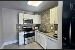 8110 Skillman St, Dallas, TX 75231 - Photo 4