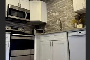 8110 Skillman St, Dallas, TX 75231 - Photo 12