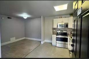 8110 Skillman St, Dallas, TX 75231 - Photo 20