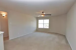 6527 Graceland Dr, Greenville, TX 75402 - Photo 14