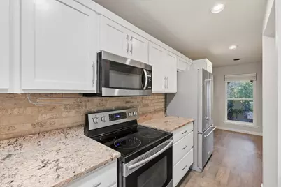 2955 Country Place Circle, Carrollton, TX 75006 - Photo 14