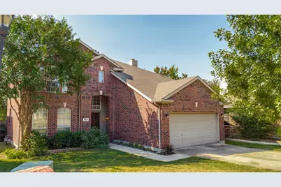404 E Whitener Road, Euless, TX 76040 - Photo 1