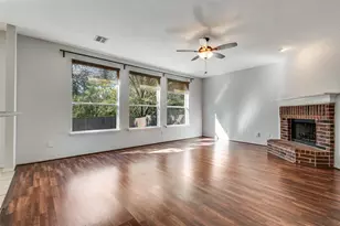 404 E Whitener Rd, Euless, TX 76040 - Photo 12