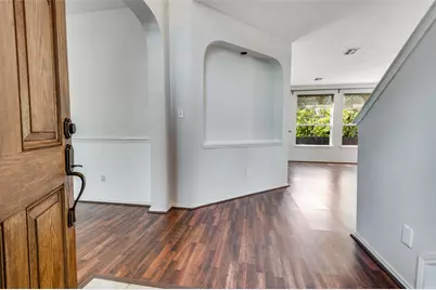 404 E Whitener Road, Euless, TX 76040 - Photo 4