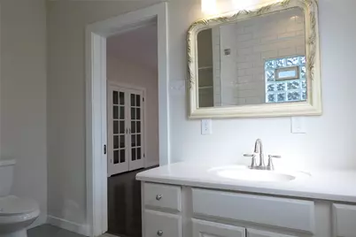 823 Grandview Avenue, Dallas, TX 75223 - Photo 20