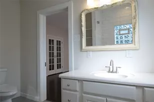 823 Grandview Ave, Dallas, TX 75223 - Photo 20