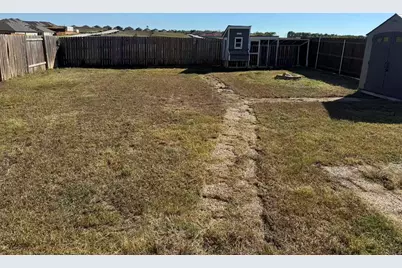 1806 Douglas Street, Howe, TX 75459 - Photo 14