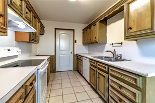 308 Bear Creek Dr, Ferris, TX 75125 - Photo 4