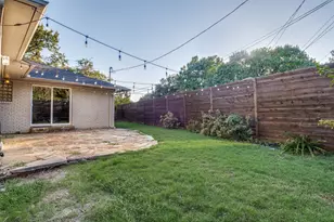 10665 Lake Haven Dr, Dallas, TX 75238 - Photo 18