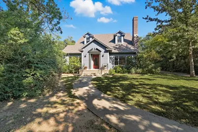 2044 W Oak Street, Denton, TX 76201 - Photo 2