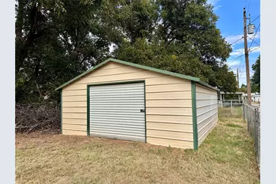 603 W McLain Street, Seymour, TX 76380 - Photo 16