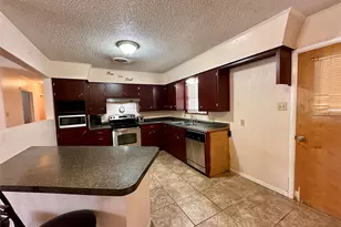 603 W McLain St, Seymour, TX 76380 - Photo 4